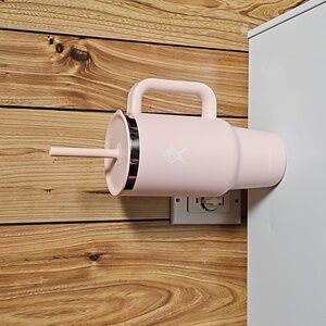 Hydroflask pink 32 oz tumbler